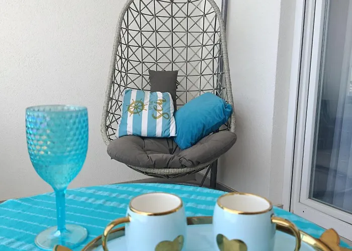 Fifty Shades Of Blue *